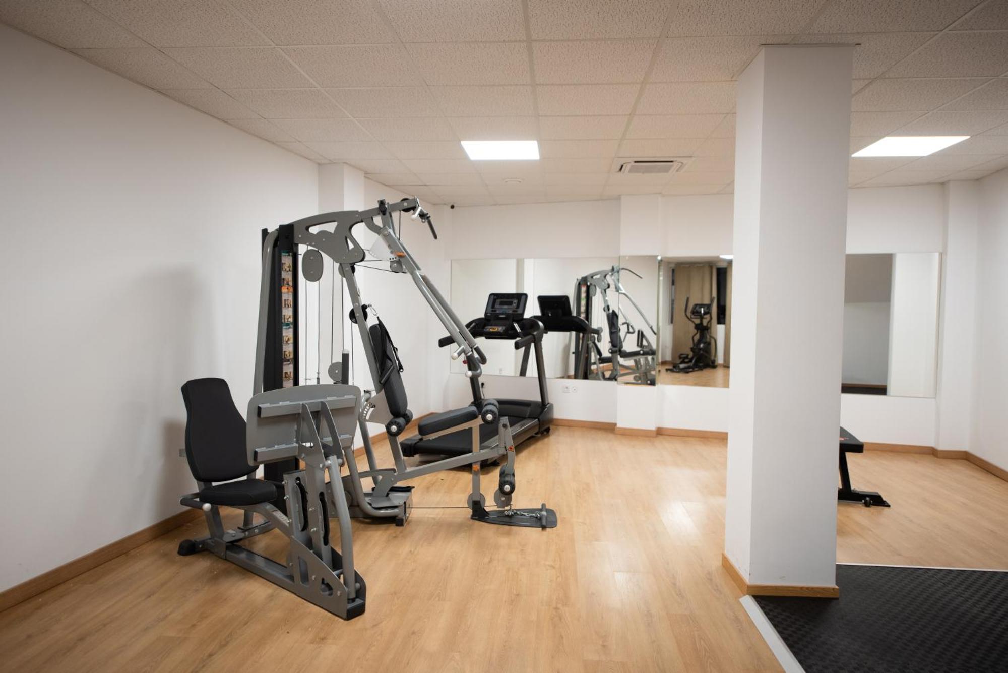 Apartamento Centrico La Merced 2 - Free Parking & Free Gym Apartamento Málaga Exterior foto