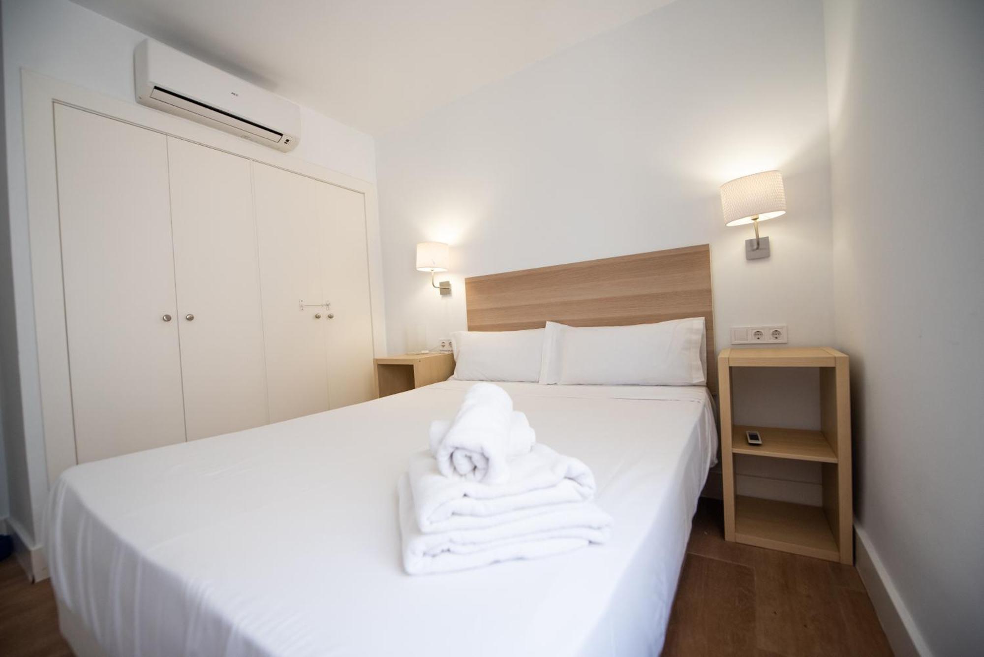 Apartamento Centrico La Merced 2 - Free Parking & Free Gym Apartamento Málaga Exterior foto